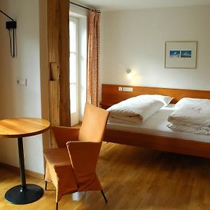 Camera con letto king size